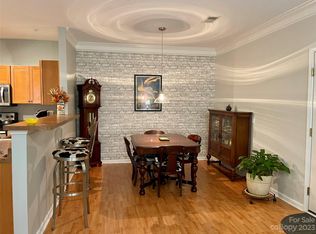 423 Appeldoorn Cir, Asheville, NC 28803