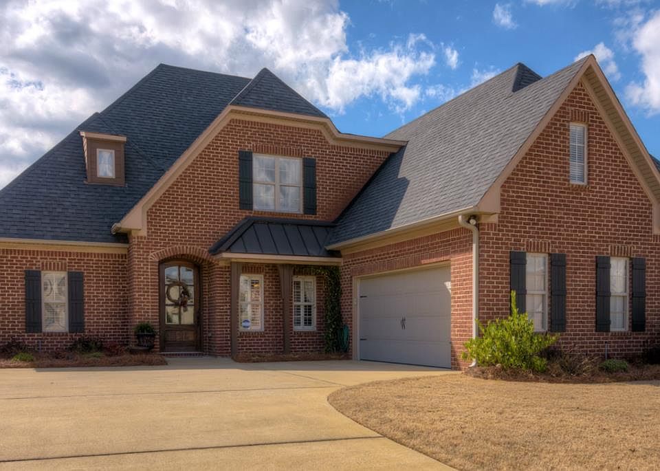 1st image of 6071 Clubhouse Dr