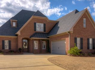 6071 Clubhouse Dr, Trussville, AL 35173