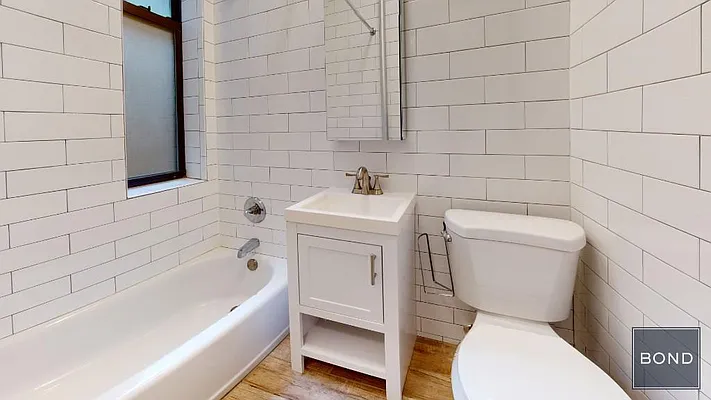 Rented by Bond New York | media 4