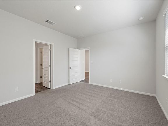3rd image of 1212 Wild Leaf Way