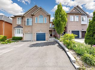 8 A Casa Grande St, Richmond Hill, ON L4S1R5