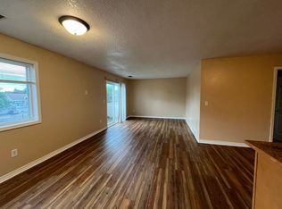 886 Wescott Sq, Eagan, MN 55123