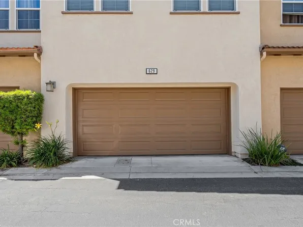 629 Forest Park Blvd, Oxnard, CA 93036