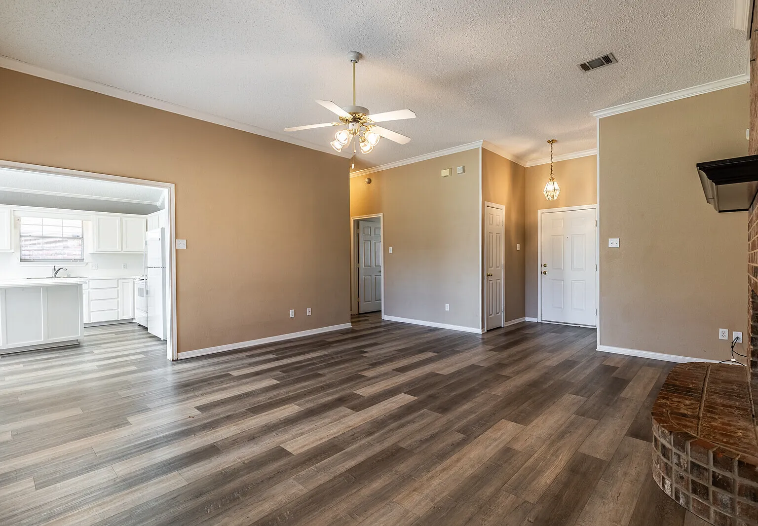 10312 Sierra West Drive - 1 — Photo 4