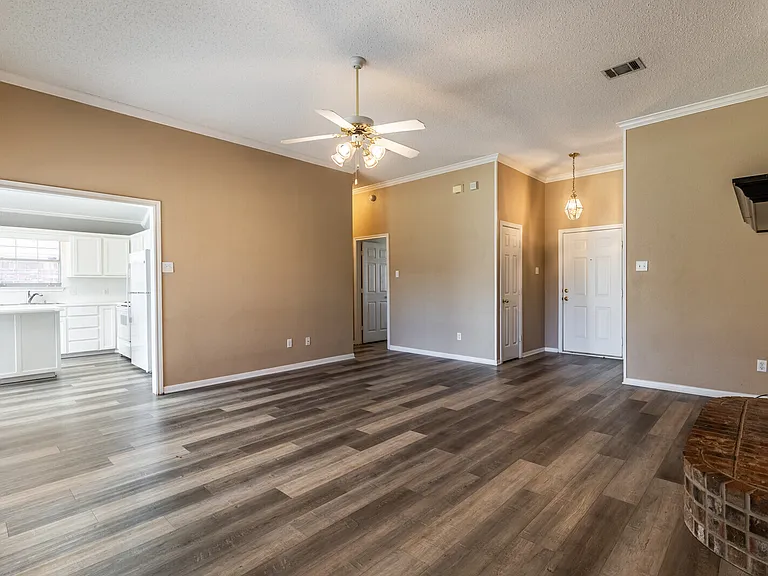 10312 Sierra West Dr — Photo 6