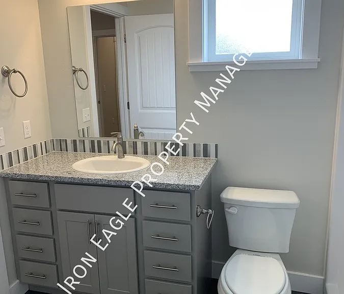 523 Borah Ave W #2 — Photo 8