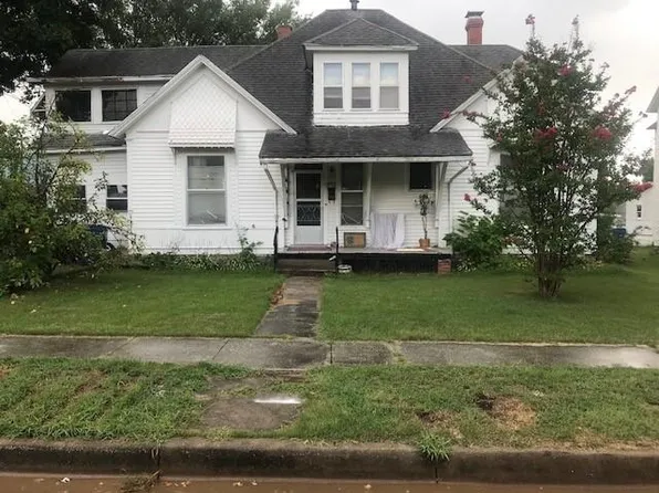 714 W 1st St, Webb City, MO 64870