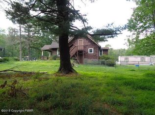 559 Post Hill Rd, Henryville, PA 18332