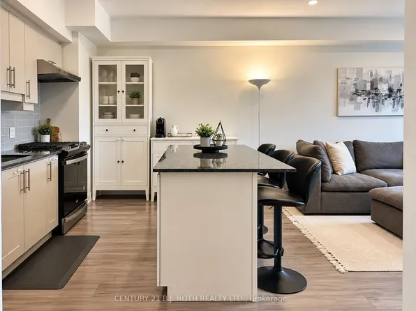 8 Culinary Ln #604, Barrie, ON L9J 0T2