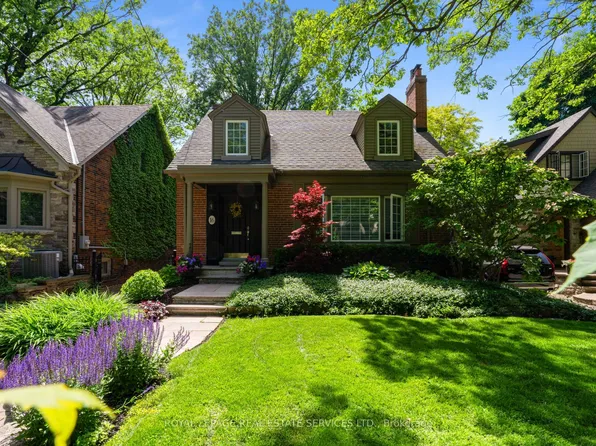 16 Princeton Rd, Toronto, ON M8X 2E2