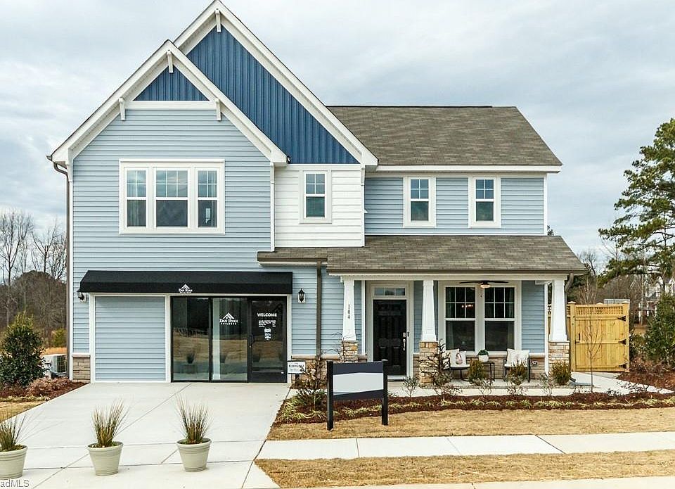 1st image of 621 Gopherwood Ln