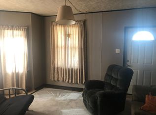201 W 40th St, Shadyside, OH