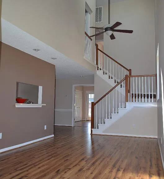 5016 Kemps Lake Dr — Photo 2