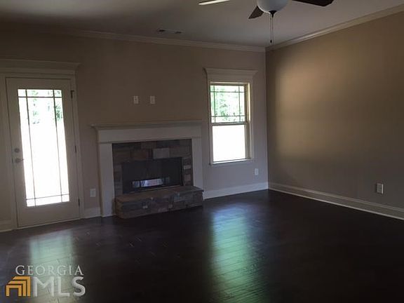 2nd image of 141 Lighthorse Blvd