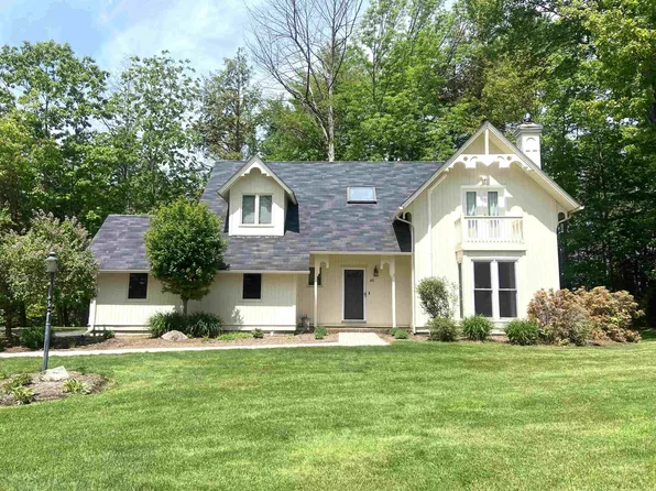 40 Hampton Court, Laconia, NH 03246