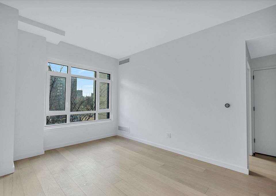 1st image of 13 W 116th St #5D