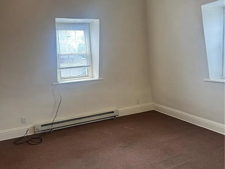 215 W Broad St #7 — Photo 8