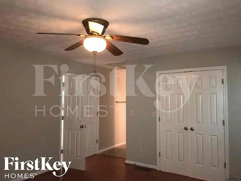 5036 Balus Dr — Photo 14