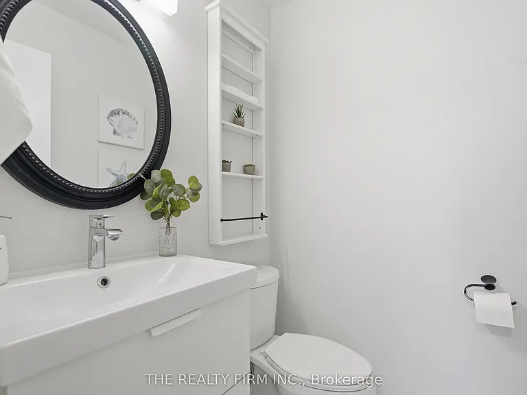 735 Deveron Cres #310 — Photo 15