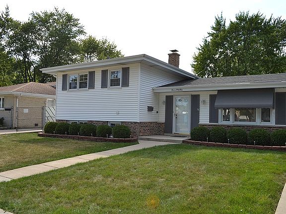 2nd image of 1344 Pennsylvania St