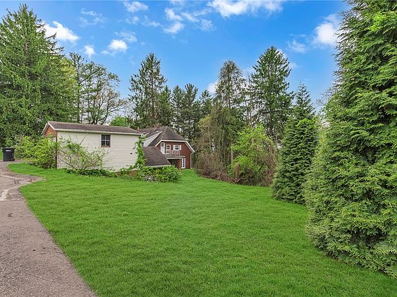 3rd image of 613 Briarcliff Dr