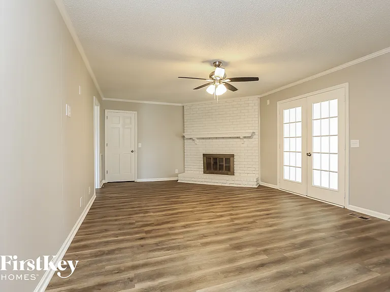 3504 Wood Bridge Dr — Photo 5