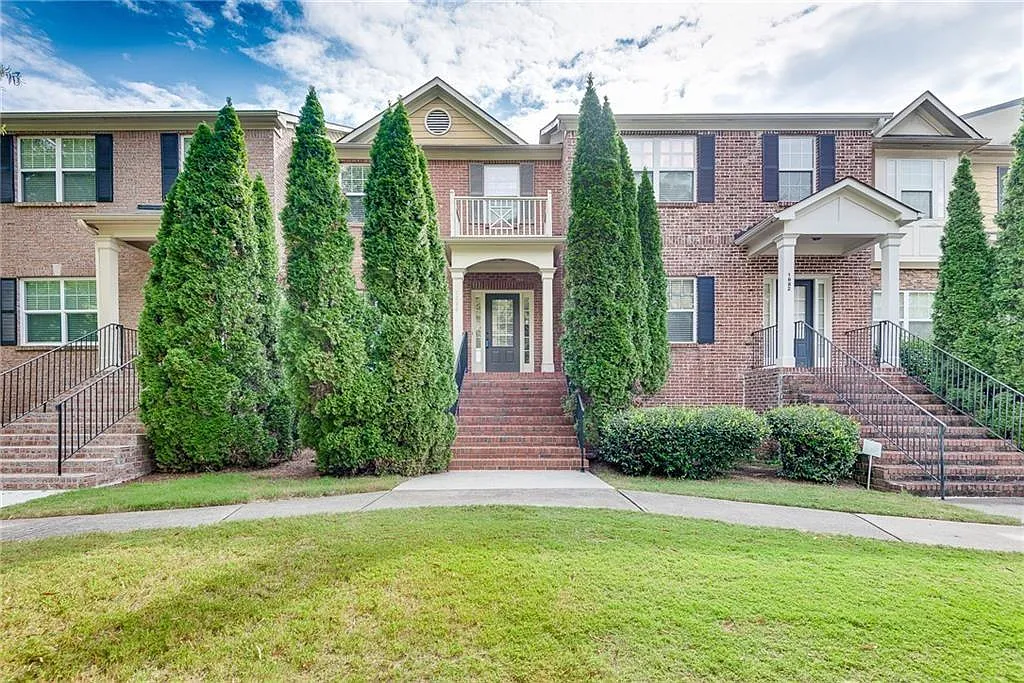 3 bed, 3.0 bath, 1540 sqft, $2,350 — Photo 4