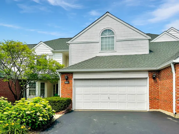 110 Meadowbrook Ln, Lake Bluff, IL 60044