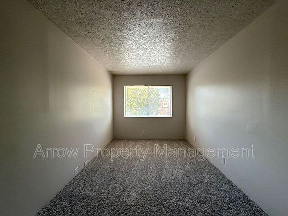 5th image of 1215 E St APT 9