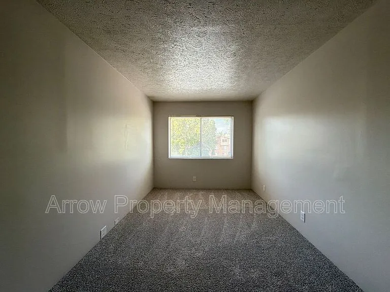 1215 E St #9 — Photo 5