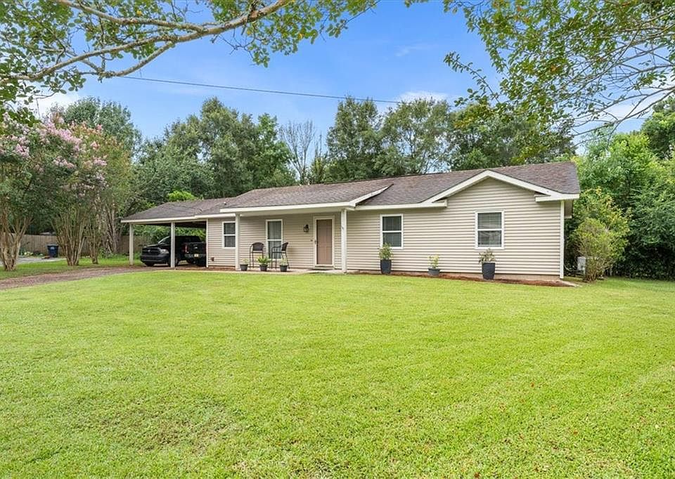 1st image of 3028 Bungalow Ct S