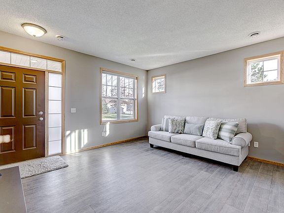 5th image of 1562 Independence Dr #205