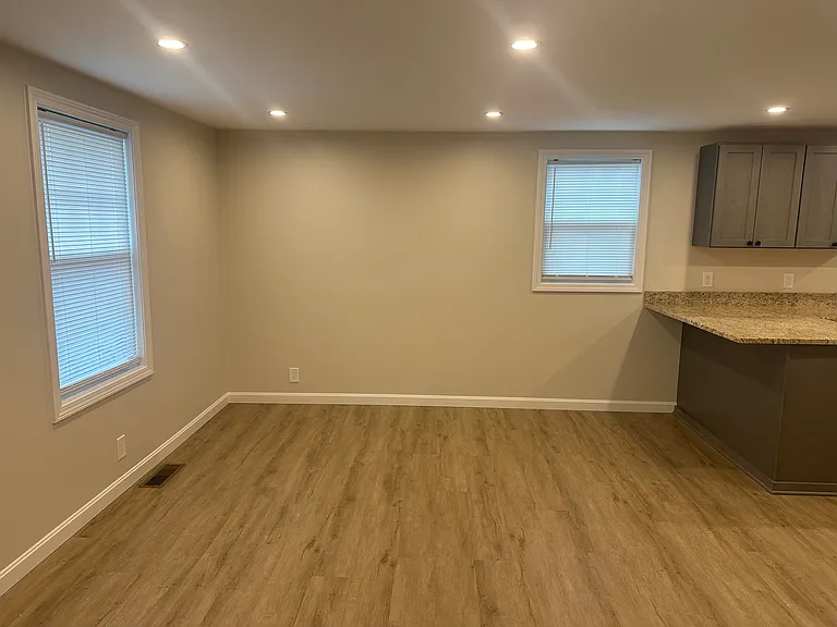 2 Newell Ct — Photo 3