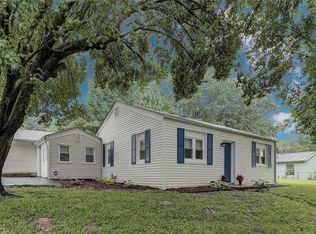 100 Delord Ave, Maryland Heights, MO 63043