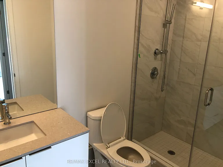 15 Queens Quay E #1303 — Photo 11