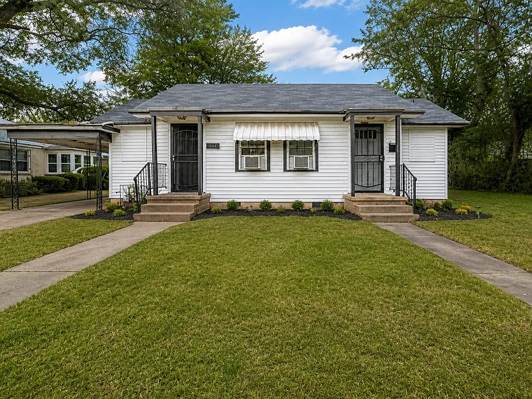 1805 Augusta St #1805 — Photo 1