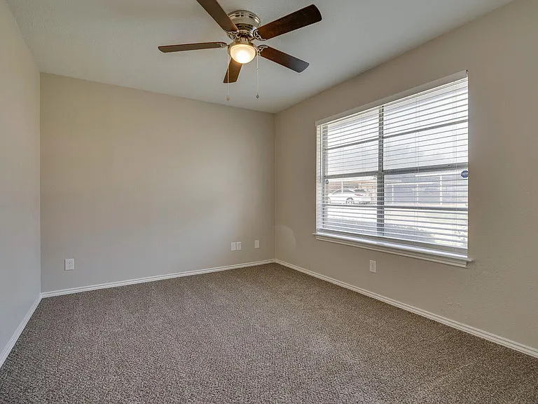 1233 Cordell St — Photo 18