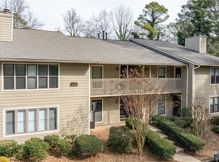 216 River Mill Cir, Roswell, GA 30075