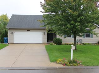 4738 Pepper Bush Ln, Kalamazoo, MI 49004