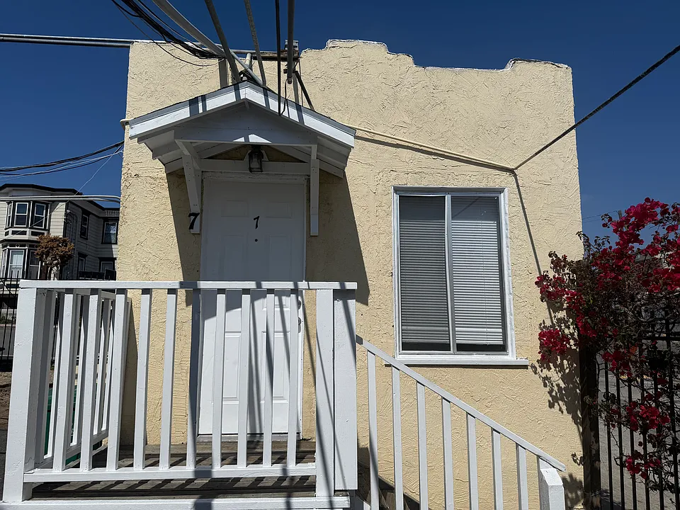 2505 J St #7