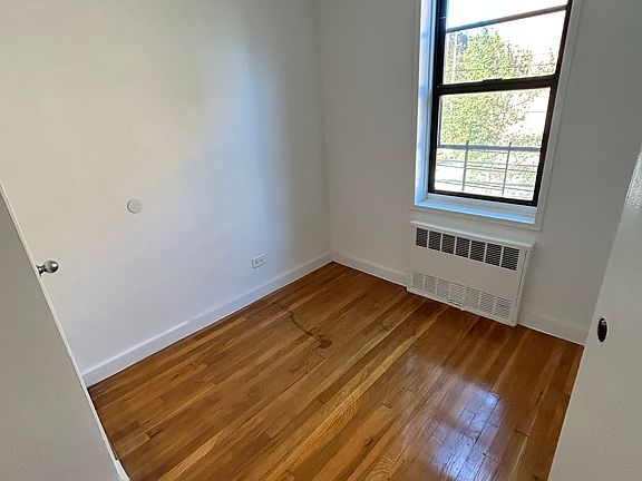 2nd image of 2365 E 13th St APT 2B