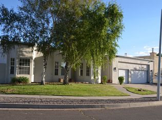 8304 R C Gorman Ave NE, Albuquerque, NM 87122