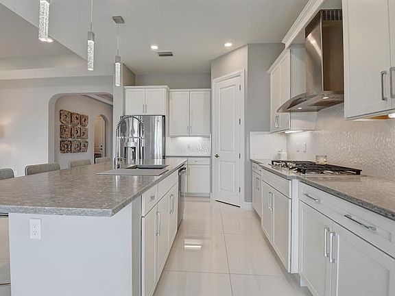 4th image of 8748 Grand Prix Ln