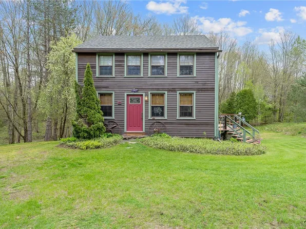 538 Baldwin Rd, Fulton, NY 13069