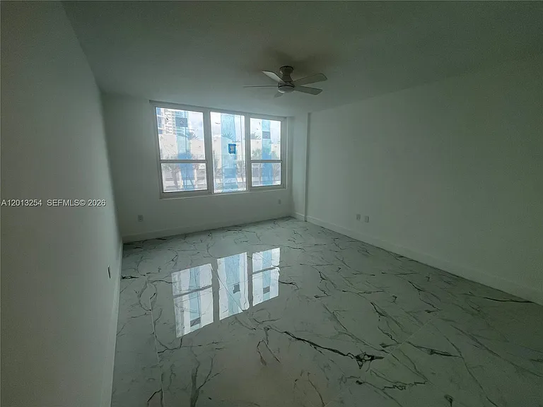 3505 S Ocean Dr #210 — Photo 14