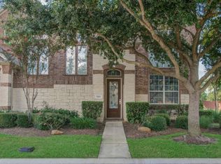 9106 Sunlight Oak Ln, Houston, TX 77070