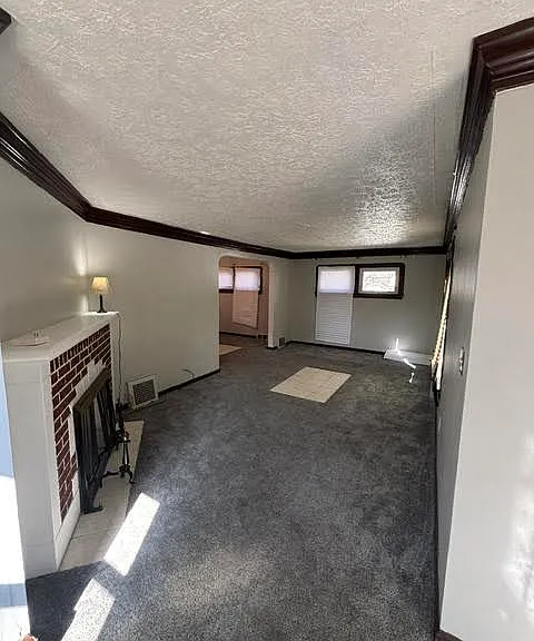 11119 Forest Ave #2 — Photo 6
