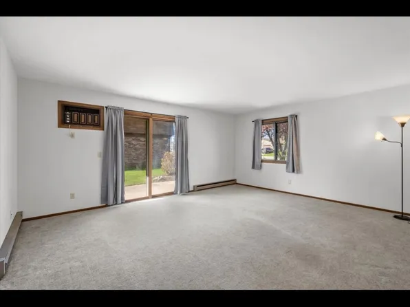 1135 Marcia Ave APT 106, West Bend, WI 53090