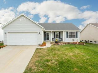 2834 Lake Side Dr, Columbia, IL 62236
